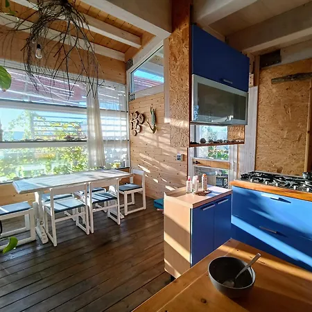 La Casa Tra Gli Ulivi - In Legno 度假居 *